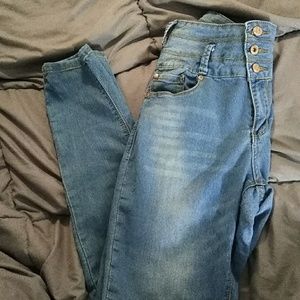 Highwaisted skinny jeans